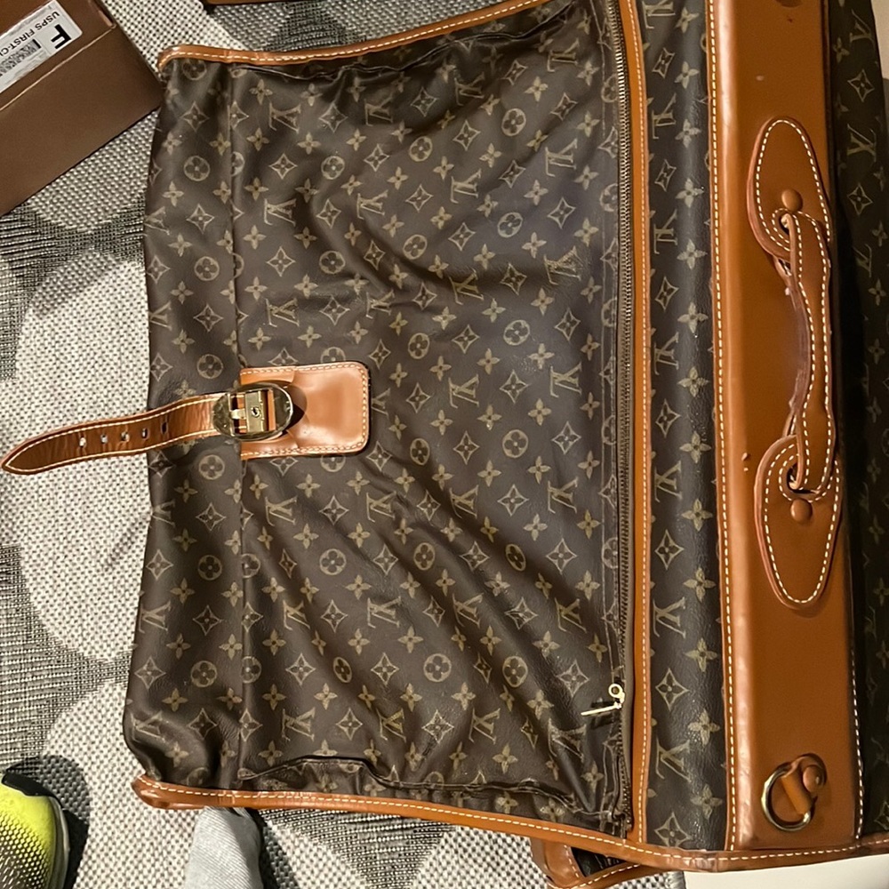 Louis Vuitton antique luggage 4